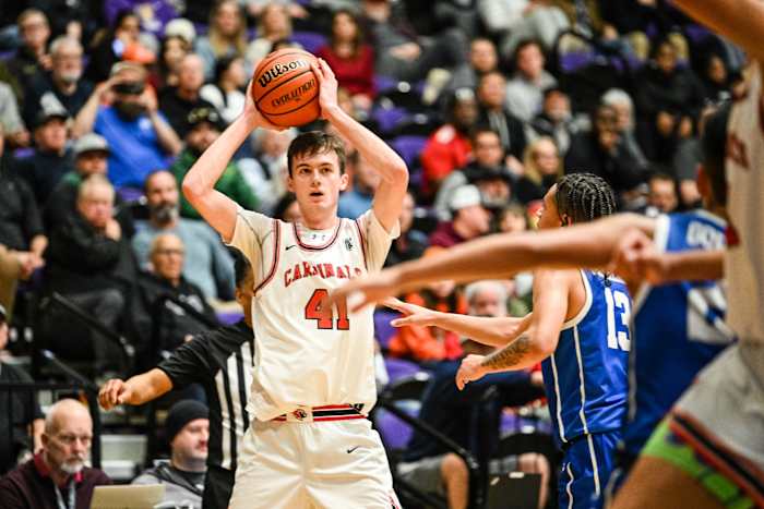 Lincoln Gresham 6A Oregon boys basketball quarterfinal Naji Saker -51